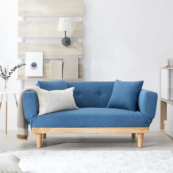 LOWYAの2人掛けファブリックソファ